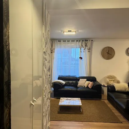 Belle Maison Cosy Avec Jardin Proche Frontiere Villa *