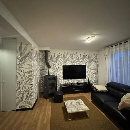 Belle Maison Cosy Avec Jardin Proche Frontiere Villa *